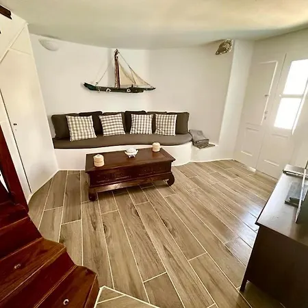 Kokkinos' Windmill Apartman *