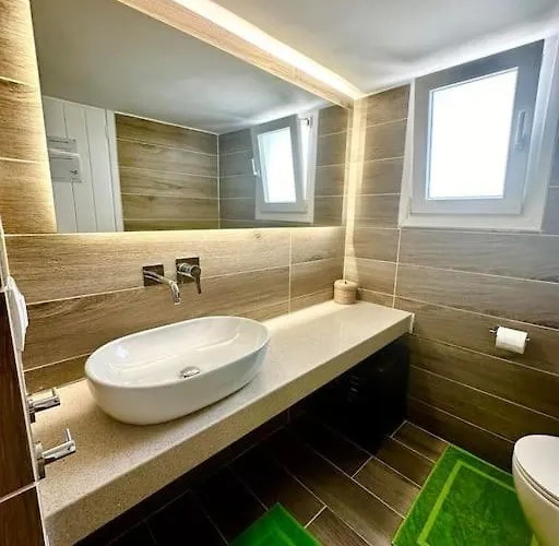 Kokkinos' Windmill Apartman